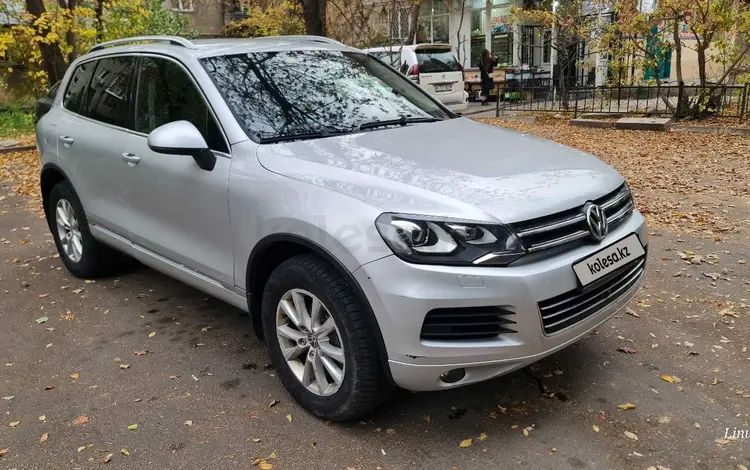 Volkswagen Touareg 2012 года за 11 000 000 тг. в Алматы