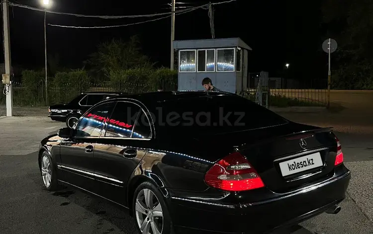 Mercedes-Benz E 320 2003 годаүшін4 900 000 тг. в Астана