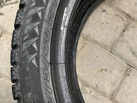 Зимние шины разно размерные 245/45 275/40R19 Pirelli за 70 000 тг. в Алматы – фото 4