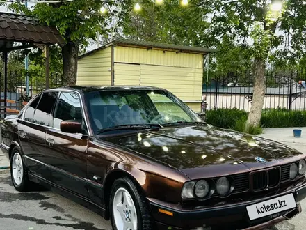 BMW 520 1994 года за 1 600 000 тг. в Шымкент – фото 7