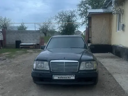 Mercedes-Benz E 320 1994 года за 1 250 000 тг. в Алматы – фото 2