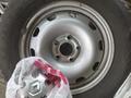 Шины Nokian R16 215/65 с дисками за 140 000 тг. в Алматы
