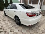 Toyota Camry 2017 годаfor13 500 000 тг. в Уральск – фото 4