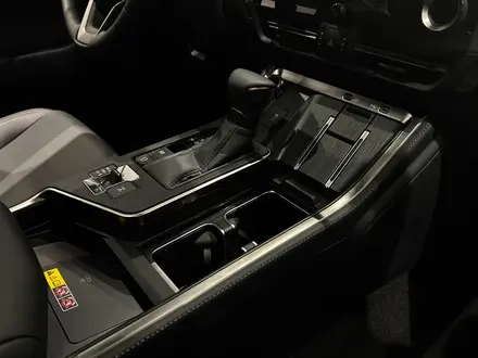 Lexus GX 550 Executive 2025 года за 59 890 000 тг. в Алматы – фото 10