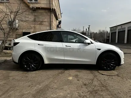 Tesla Model Y 2023 года за 32 000 000 тг. в Алматы – фото 9