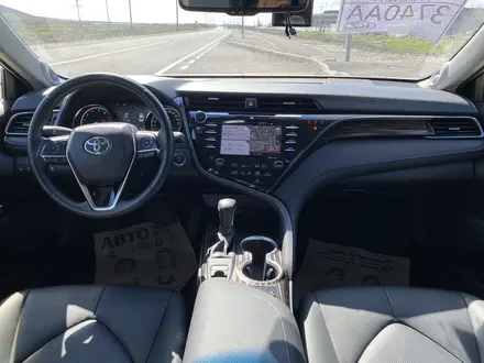 Toyota Camry 2020 года за 17 000 000 тг. в Шымкент – фото 15