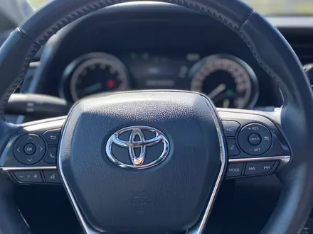 Toyota Camry 2020 года за 17 000 000 тг. в Шымкент – фото 19