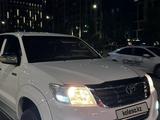 Toyota Hilux 2014 годаfor8 500 000 тг. в Актау