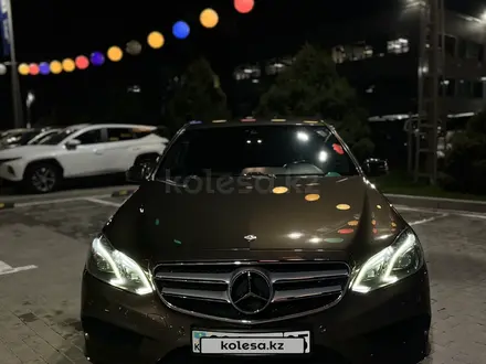 Mercedes-Benz E 200 2013 года за 11 300 000 тг. в Алматы