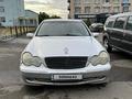 Mercedes-Benz C 200 2001 года за 2 900 000 тг. в Астана – фото 2