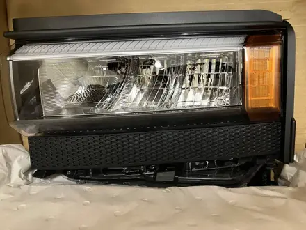 Фары передние Toyota Prado 250 за 140 000 тг. в Усть-Каменогорск – фото 3