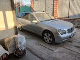 Mercedes-Benz C 180 2003 года за 3 200 000 тг. в Алматы – фото 3