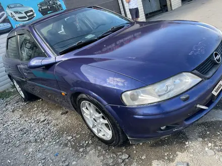 Opel Vectra 1998 года за 2 000 000 тг. в Актобе – фото 2