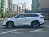 Toyota Highlander 2014 годаүшін17 800 000 тг. в Алматы – фото 4