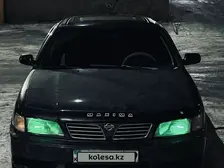 Nissan Maxima, 1995