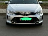 Toyota Camry 2018 года за 13 800 000 тг. в Астана – фото 4