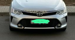 Toyota Camry 2018 года за 13 800 000 тг. в Астана – фото 4