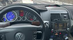 Volkswagen Touareg 2002 годаүшін4 000 000 тг. в Астана – фото 4