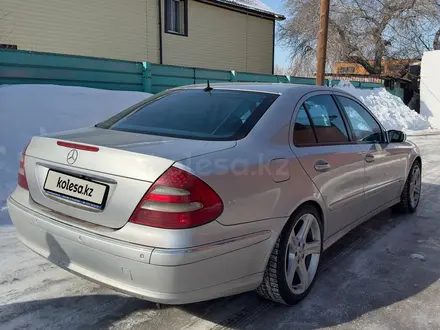 Mercedes-Benz E 320 2002 года за 6 000 000 тг. в Астана – фото 4