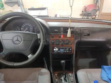 Mercedes-Benz C 180 1994 года за 2 350 000 тг. в Караганда – фото 10