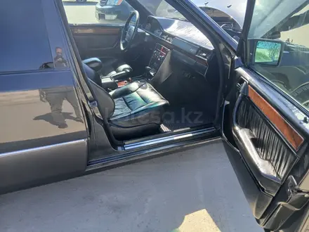 Mercedes-Benz E 280 1993 года за 1 700 000 тг. в Актау – фото 9