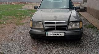 Mercedes-Benz E 220 1993 года за 2 000 000 тг. в Шымкент