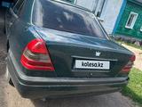 Mercedes-Benz C 180 1995 годаүшін900 000 тг. в Макинск – фото 4