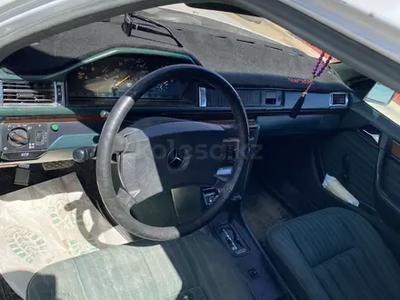 Mercedes-Benz E 230 1991 года за 1 550 000 тг. в Актобе – фото 10