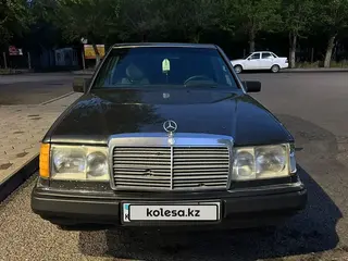 Mercedes-Benz E-Class, 1992