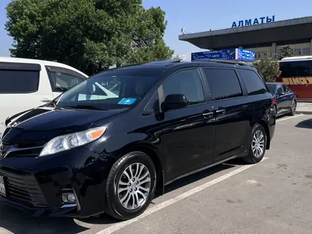 Toyota Sienna 2017 года за 14 650 000 тг. в Алматы – фото 4