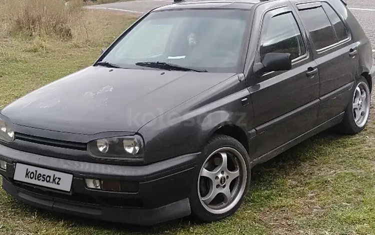 Volkswagen Golf 1993 годаfor2 000 000 тг. в Алматы