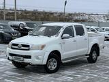 Toyota Hilux 2011 года за 5 750 000 тг. в Атырау