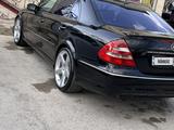 Mercedes-Benz E 500 2004 года за 7 800 000 тг. в Шымкент – фото 3