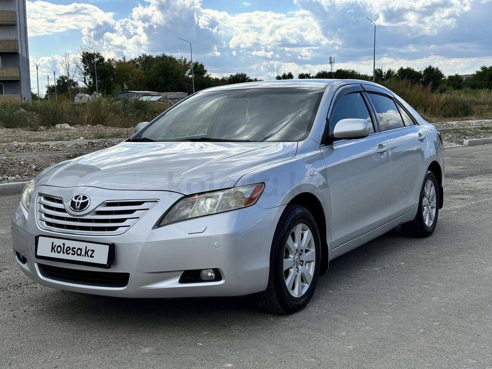 Toyota Camry 2008 г.