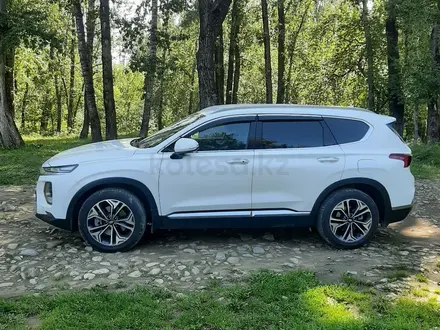 Hyundai Santa Fe 2020 года за 14 900 000 тг. в Усть-Каменогорск – фото 4