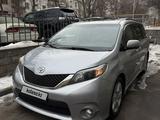 Toyota Sienna 2014 года за 13 600 000 тг. в Алматы