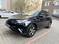 Toyota RAV4 2018 года за 11 000 000 тг. в Актобе – фото 2