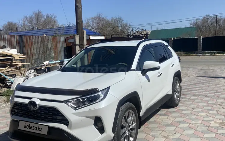 Toyota RAV4 2020 года за 18 000 000 тг. в Аягоз