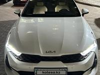 Kia K5 2021 года за 13 500 000 тг. в Актау