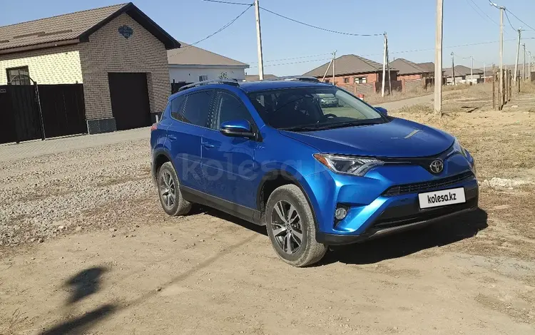 Toyota RAV4 2018 годаүшін12 000 000 тг. в Актобе