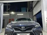 Toyota Camry 2020 года за 12 500 000 тг. в Актау