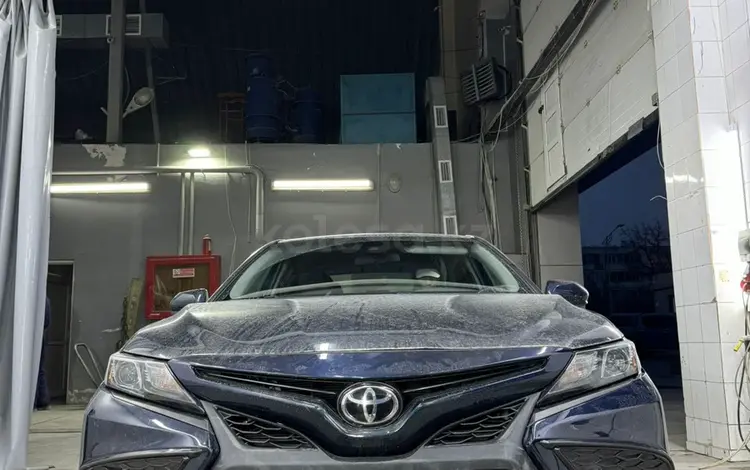 Toyota Camry 2020 года за 12 500 000 тг. в Актау