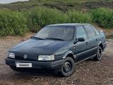 Volkswagen Passat 1993 годаfor800 000 тг. в Степногорск – фото 2