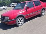 Volkswagen Vento 1995 года за 900 000 тг. в Караганда