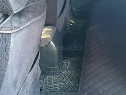 Toyota Camry 2005 года за 3 500 000 тг. в Актобе – фото 8