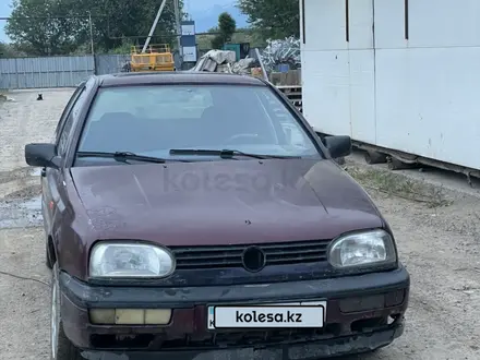 Volkswagen Golf 1993 года за 450 000 тг. в Алматы