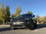 Jeep Grand Cherokee 2021 года за 19 900 000 тг. в Караганда – фото 2