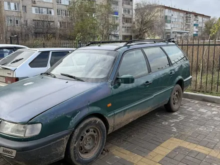 Volkswagen Passat 1995 года за 1 750 000 тг. в Уральск – фото 3