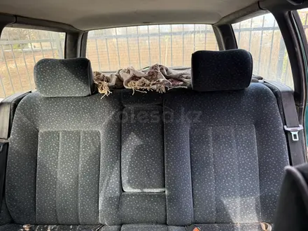 Volkswagen Passat 1995 года за 1 750 000 тг. в Уральск – фото 6