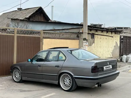 BMW 525 1988 года за 3 200 000 тг. в Алматы – фото 4